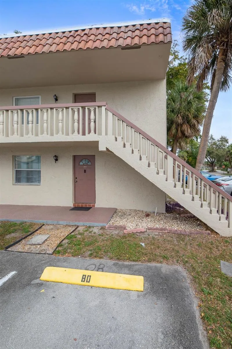 3777 NW 78th Avenue NW #10D Hollywood, FL 33024