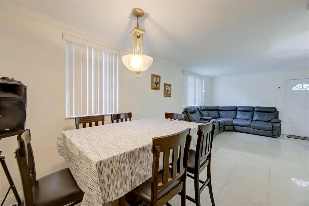 3777 NW 78th Avenue NW #10D Hollywood, FL 33024