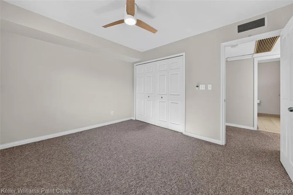 2309 Walton Boulevard #36 Rochester Hills City, MI 48309