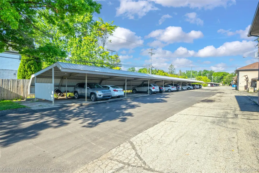 2309 Walton Boulevard #36 Rochester Hills City, MI 48309