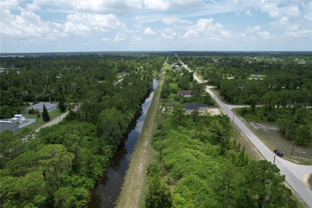 980 LAKESIDE DRIVE Lehigh Acres, FL 33974