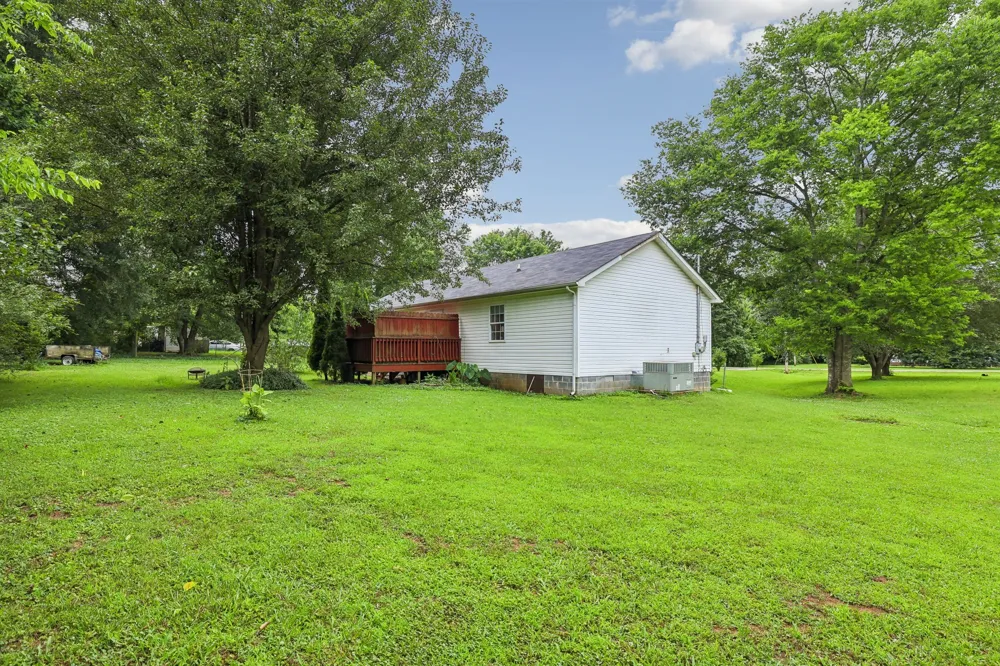 310 Redbud Ln Unionville, TN 37180