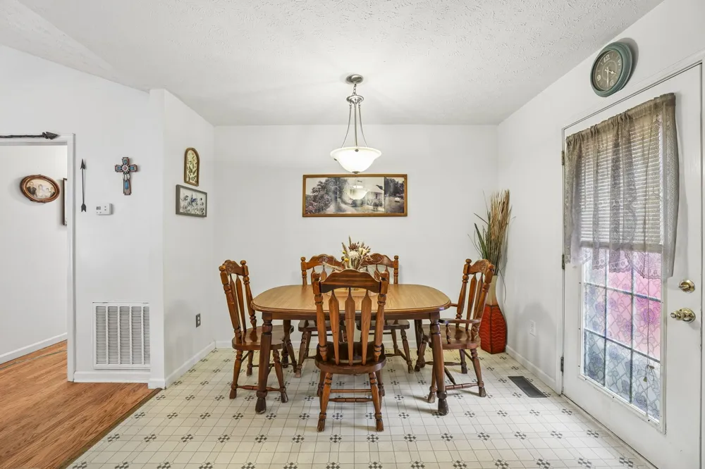 310 Redbud Ln Unionville, TN 37180