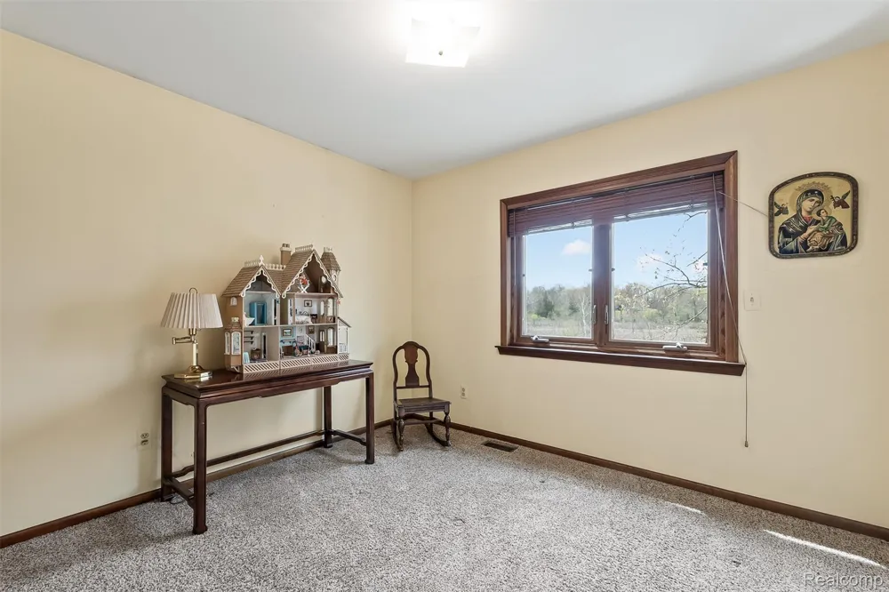 2745 Lari Court West Bloomfield Charter Township, MI 48324