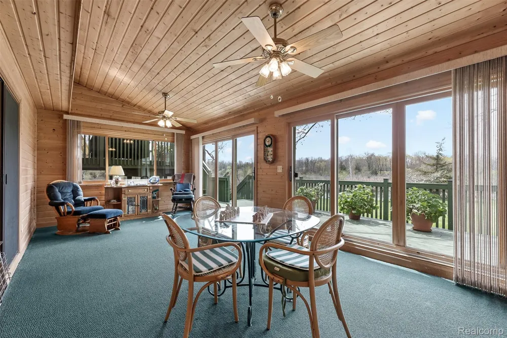 2745 Lari Court West Bloomfield Charter Township, MI 48324
