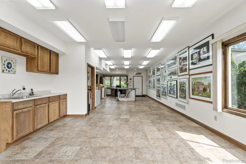 2745 Lari Court West Bloomfield Charter Township, MI 48324