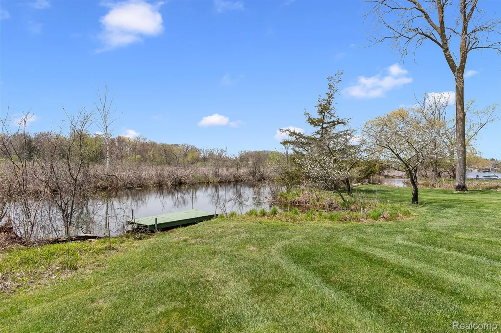 2745 Lari Court West Bloomfield Charter Township, MI 48324