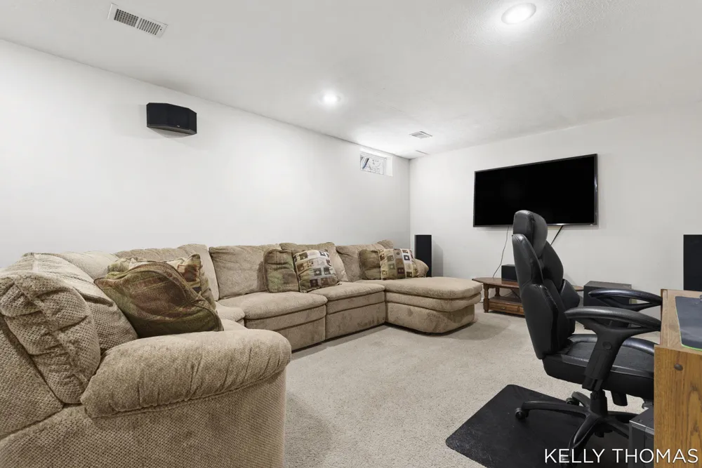 5892 Powderhorn Court SW Wyoming City, MI 49418