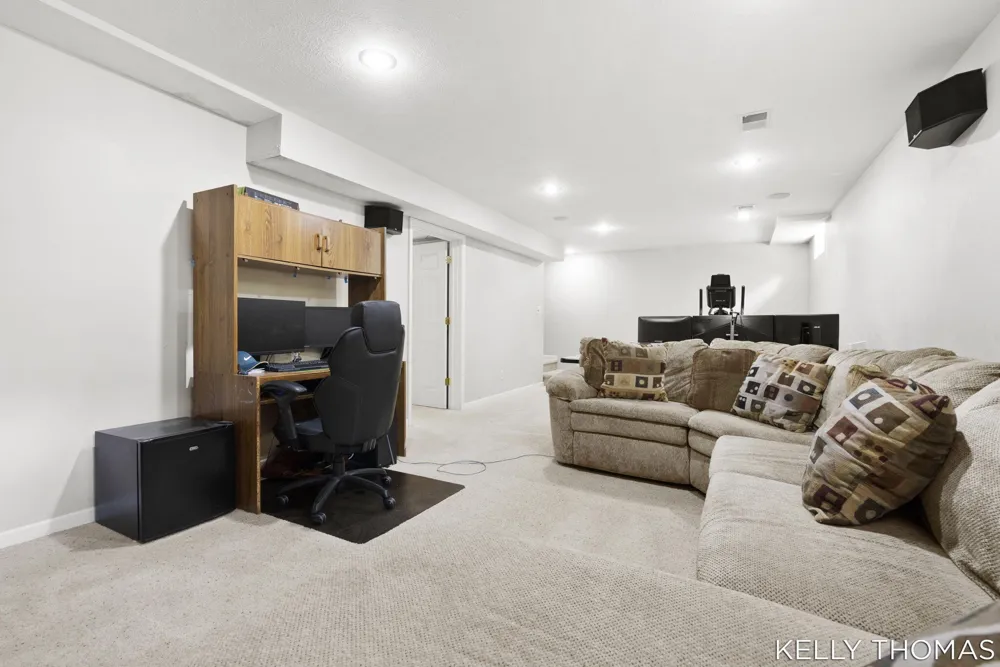 5892 Powderhorn Court SW Wyoming City, MI 49418