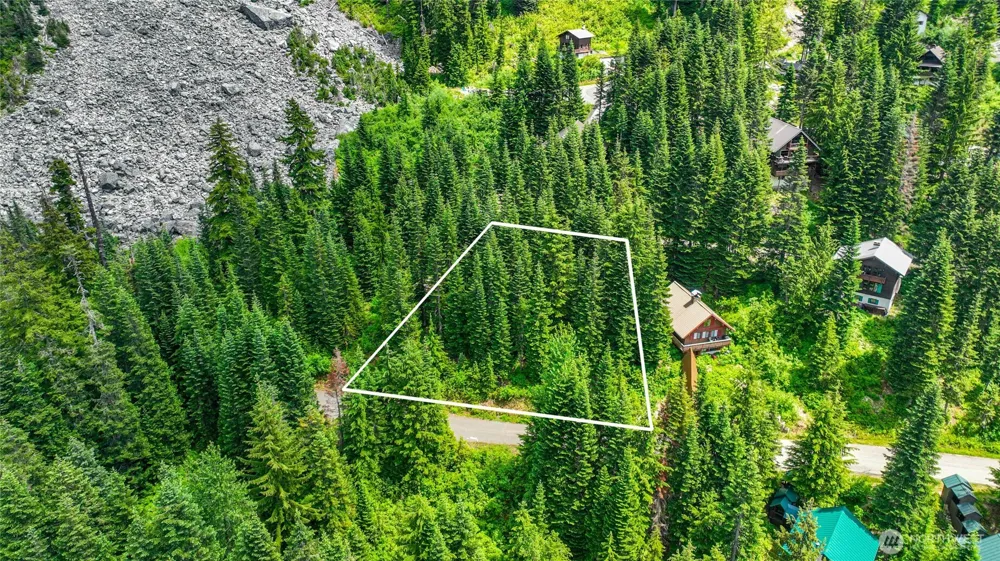 30 Saint Anton Snoqualmie Pass, WA 98068
