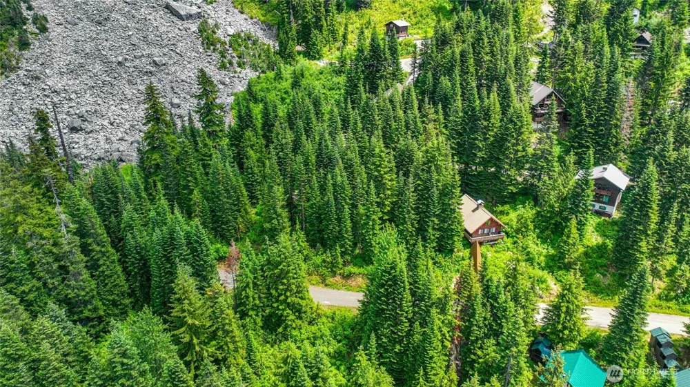30 Saint Anton Snoqualmie Pass, WA 98068