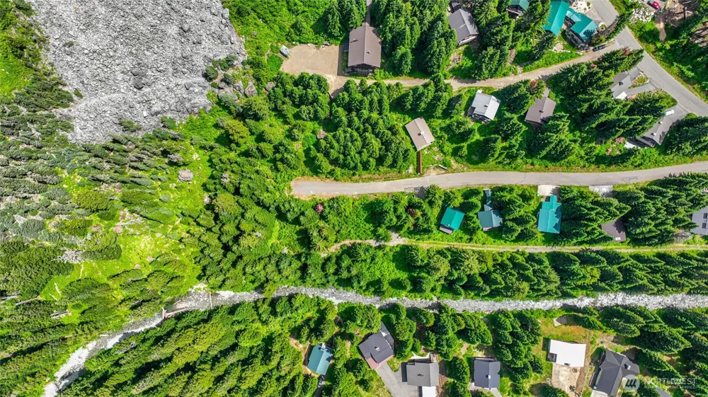 30 Saint Anton Snoqualmie Pass, WA 98068