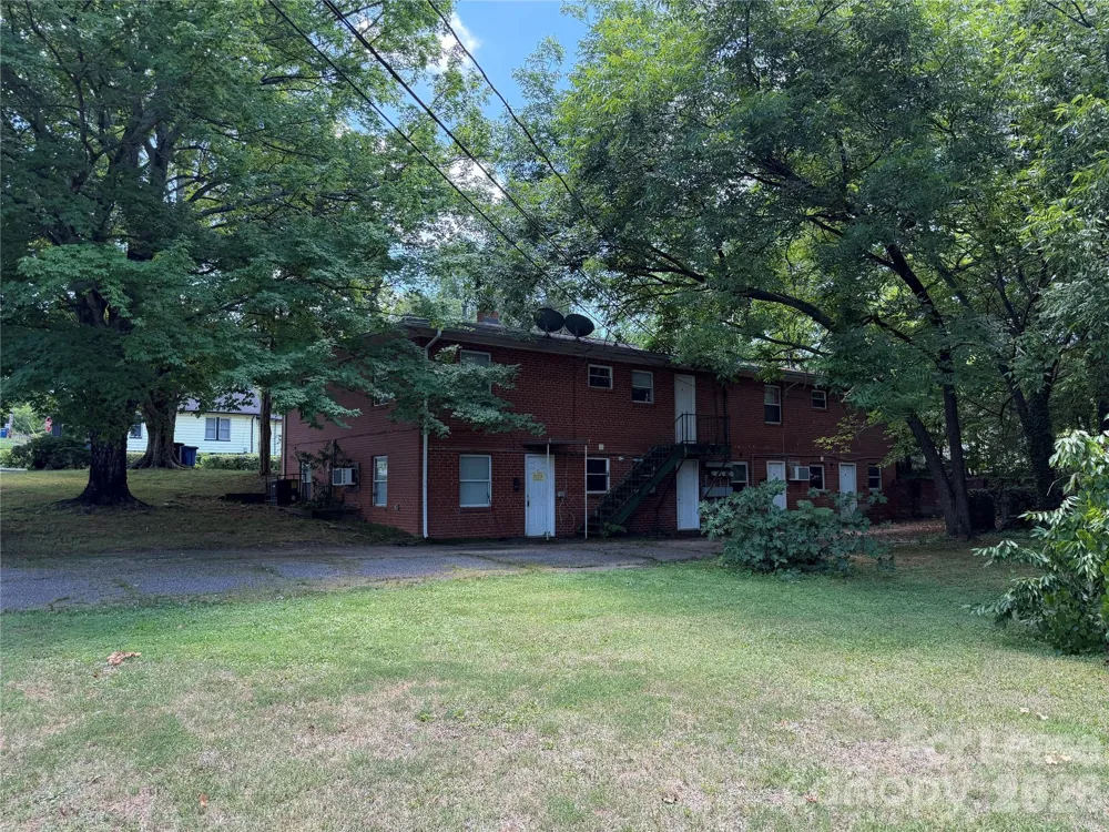 325 Chambers Street Statesville, NC 28677