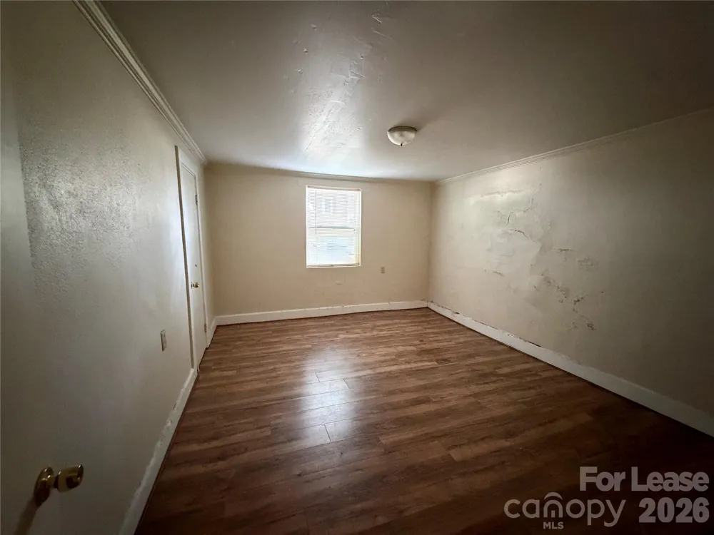 325 Chambers Street Statesville, NC 28677