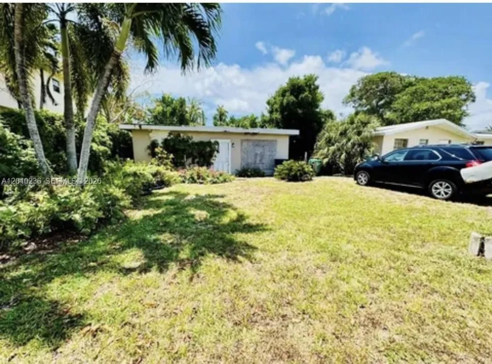 2616 NE 214th St Miami, FL 33180