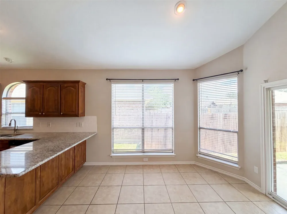1205 Kachina Lane Fort Worth, TX 76052