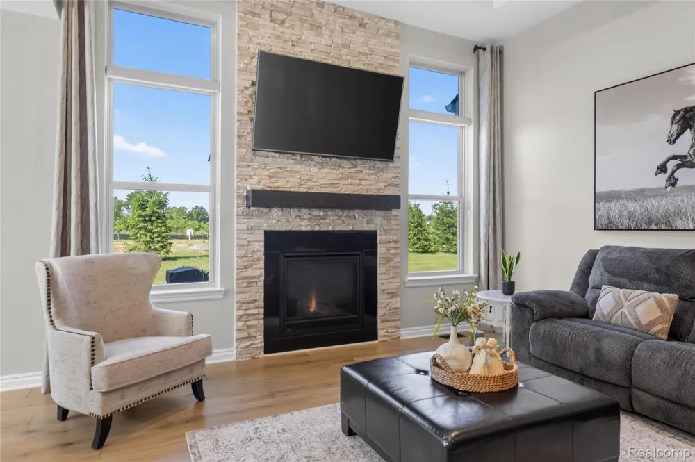 3716 Chatham Pl Brighton Township, MI 48114