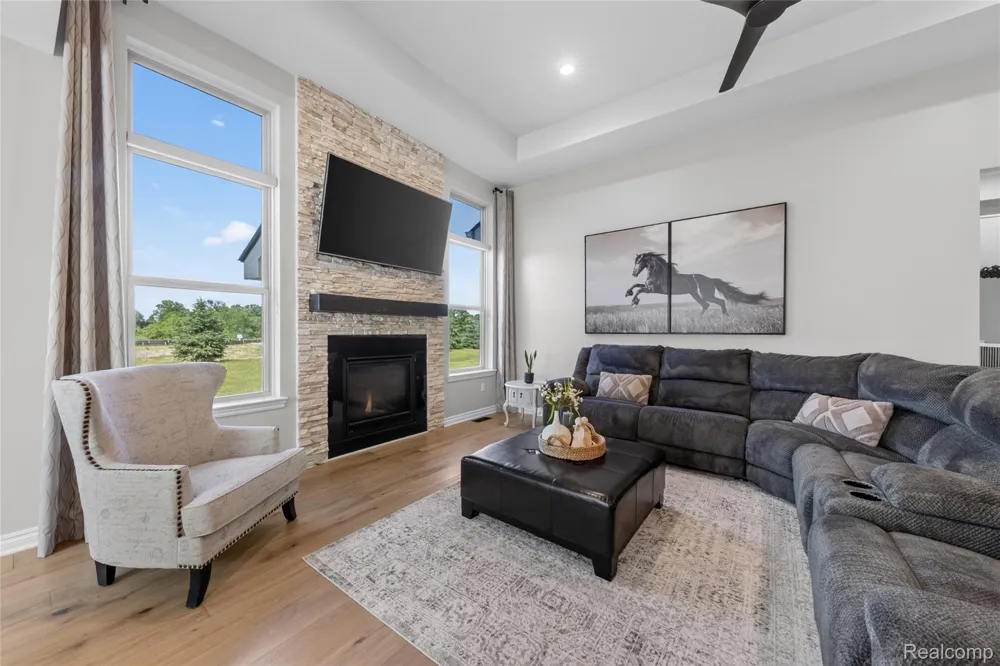 3716 Chatham Pl Brighton Township, MI 48114