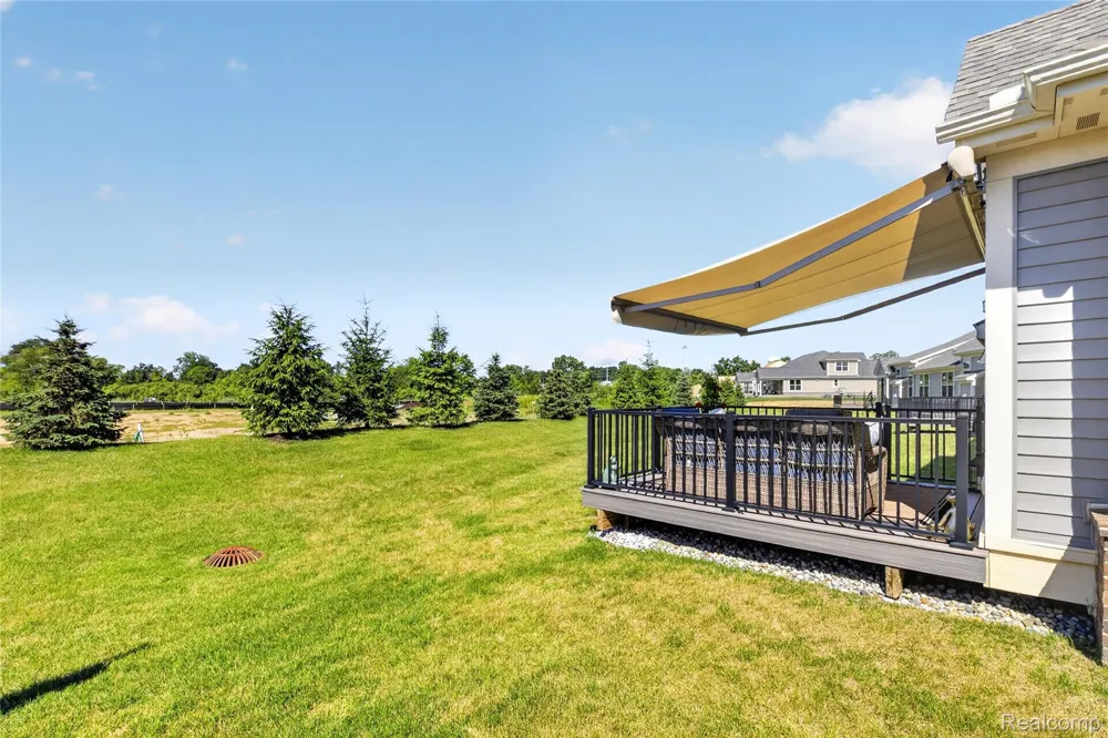 3716 Chatham Pl Brighton Township, MI 48114