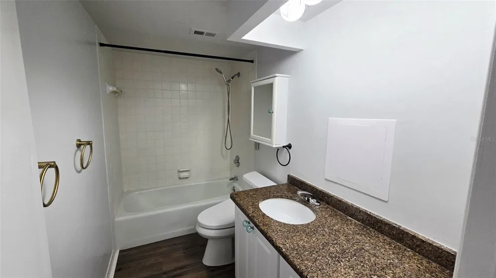 13626 GREENFIELD DRIVE #201 Tampa, FL 33618
