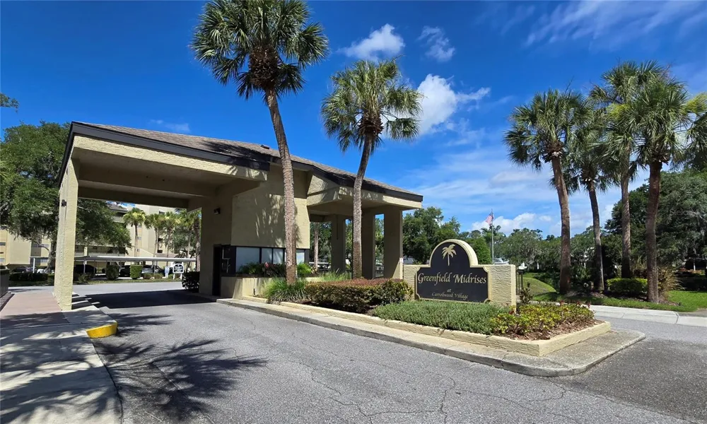 13626 GREENFIELD DRIVE #201 Tampa, FL 33618
