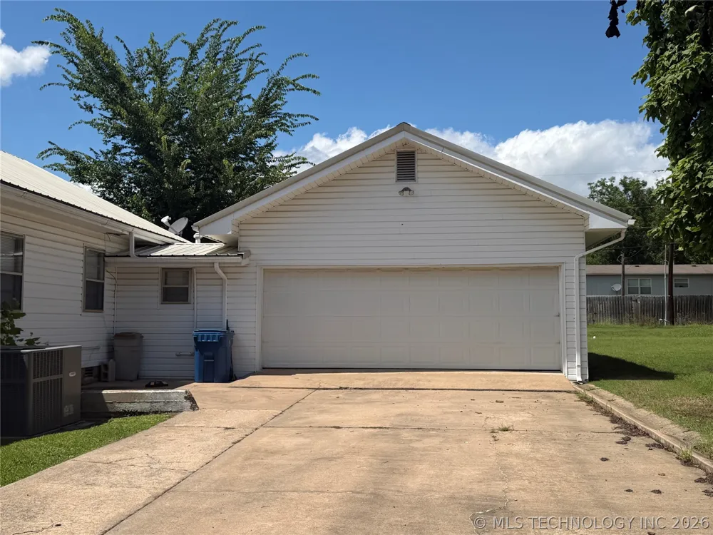 501 E Ada Wilburton, OK 74578
