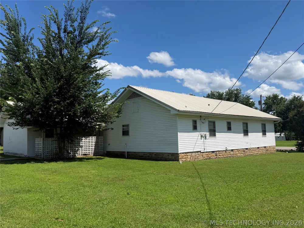 501 E Ada Wilburton, OK 74578