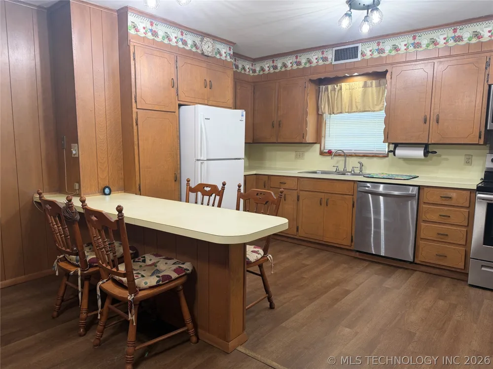 501 E Ada Wilburton, OK 74578