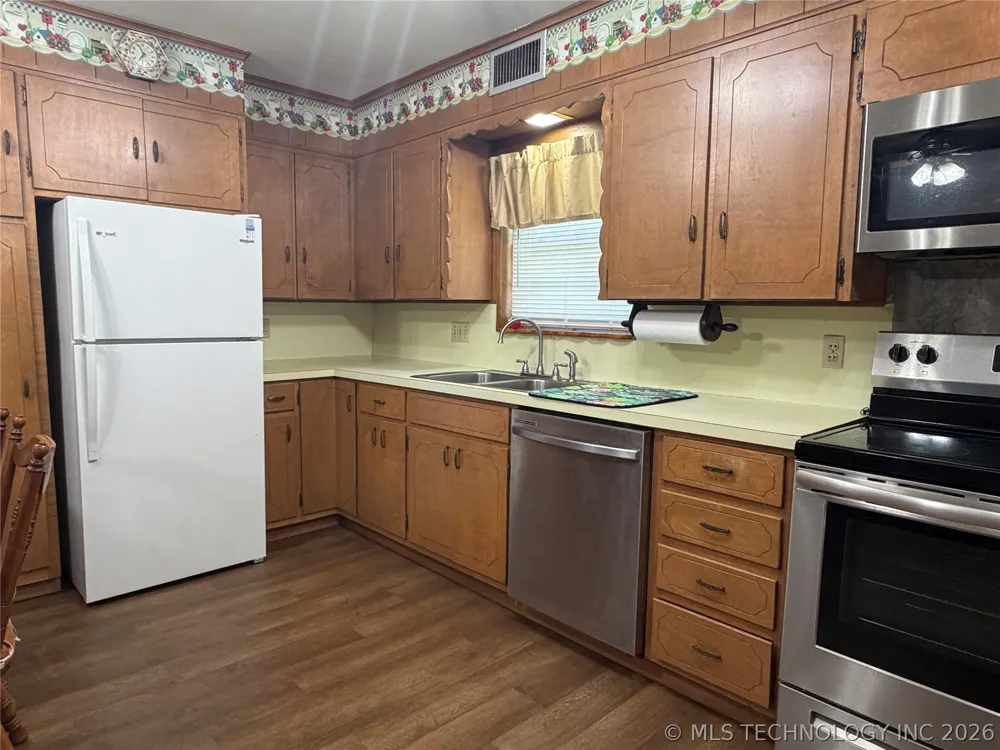 501 E Ada Wilburton, OK 74578
