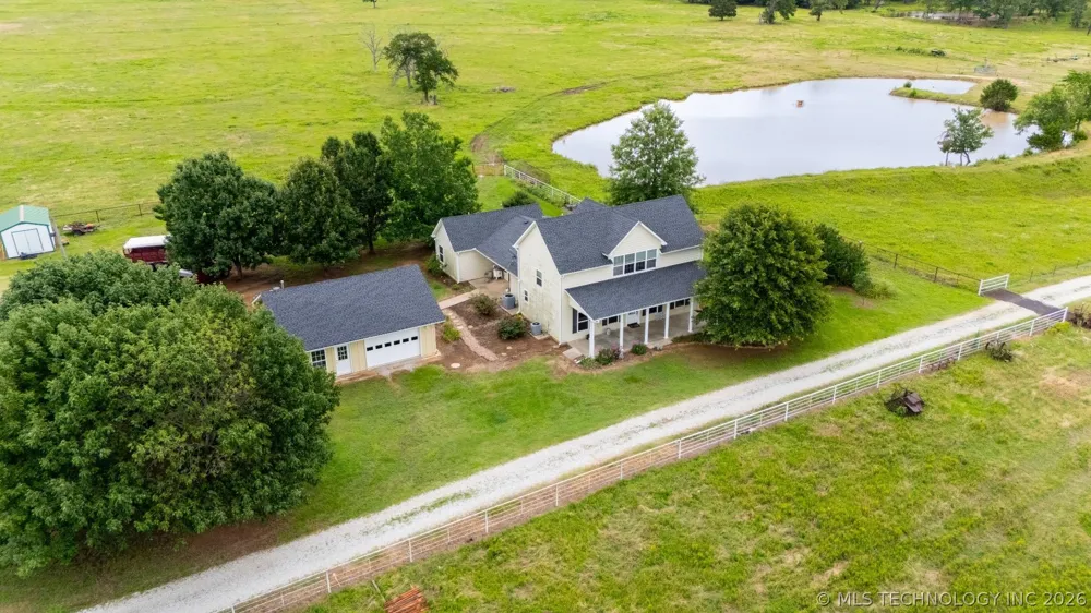 4852 3855 ROAD Stuart, OK 74570