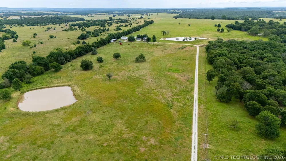 4852 3855 ROAD Stuart, OK 74570