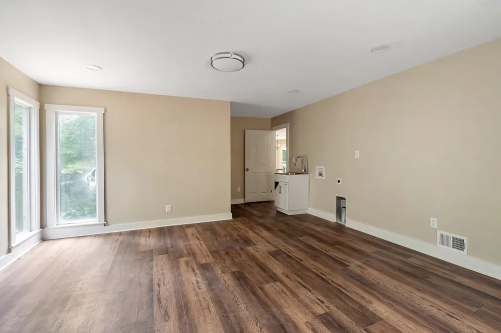 116 Little Lane Lula, GA 30554