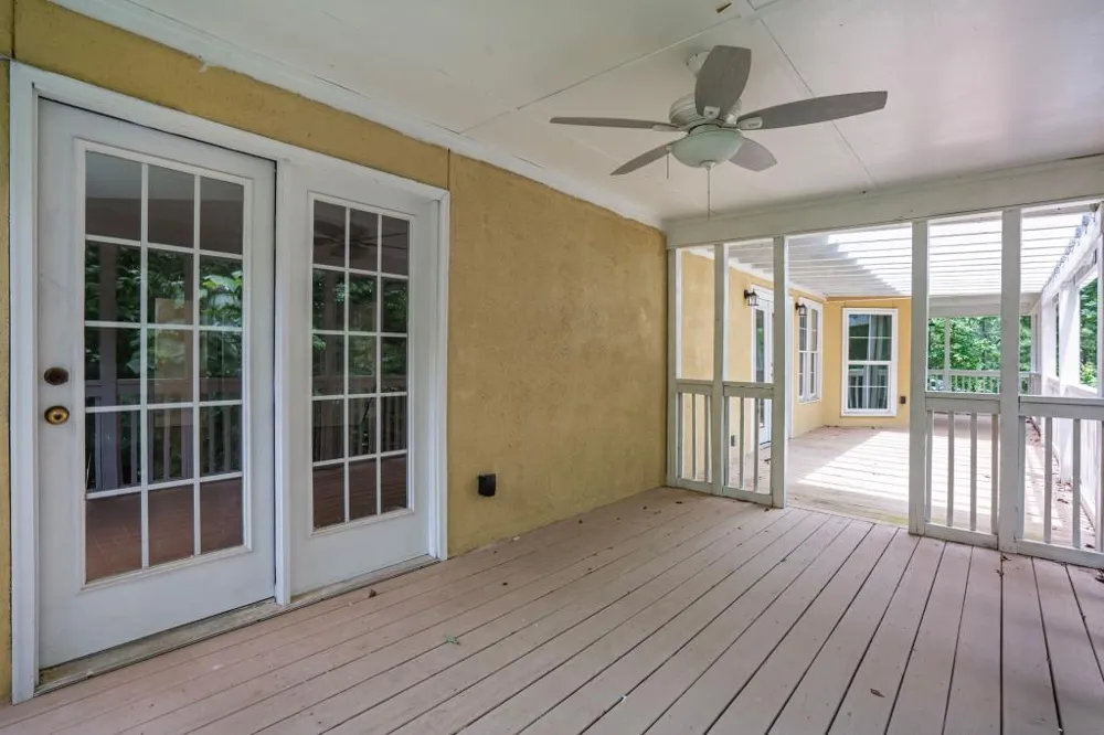 116 Little Lane Lula, GA 30554