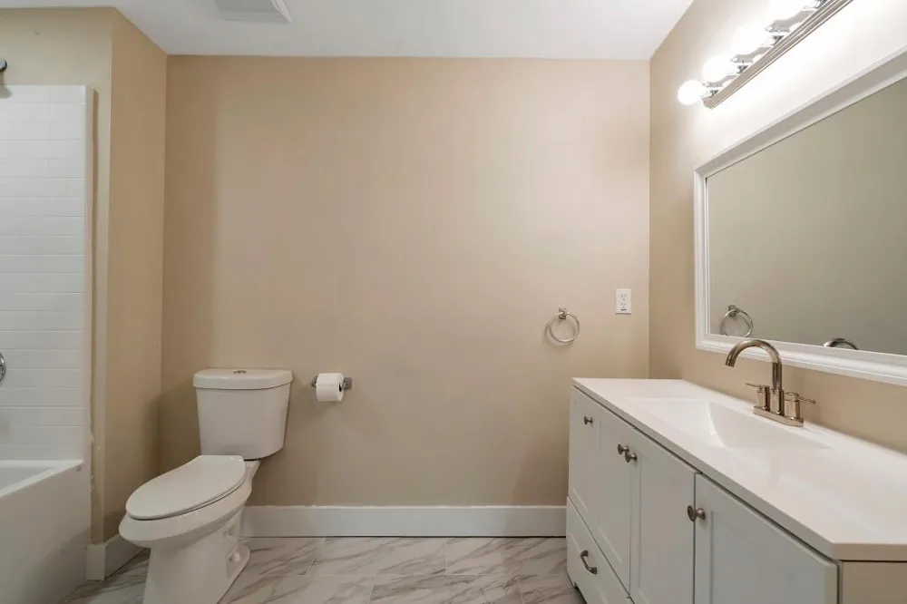 116 Little Lane Lula, GA 30554