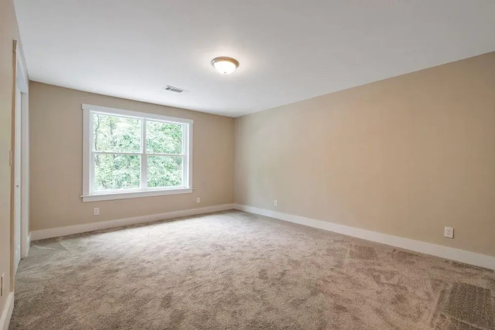 116 Little Lane Lula, GA 30554