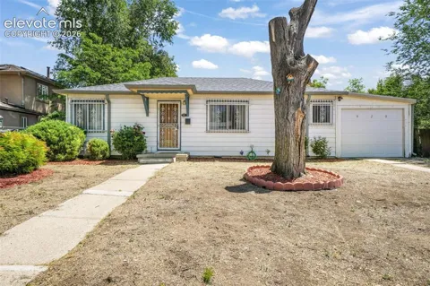 920 S Canosa Court
