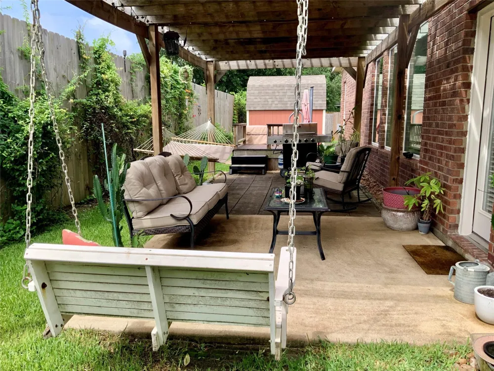 13606 Cotton Court Mont Belvieu, TX 77523