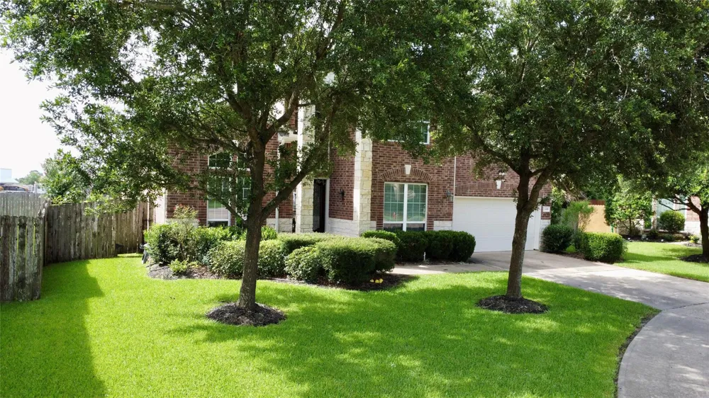 13606 Cotton Court Mont Belvieu, TX 77523