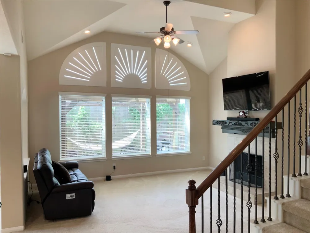 13606 Cotton Court Mont Belvieu, TX 77523