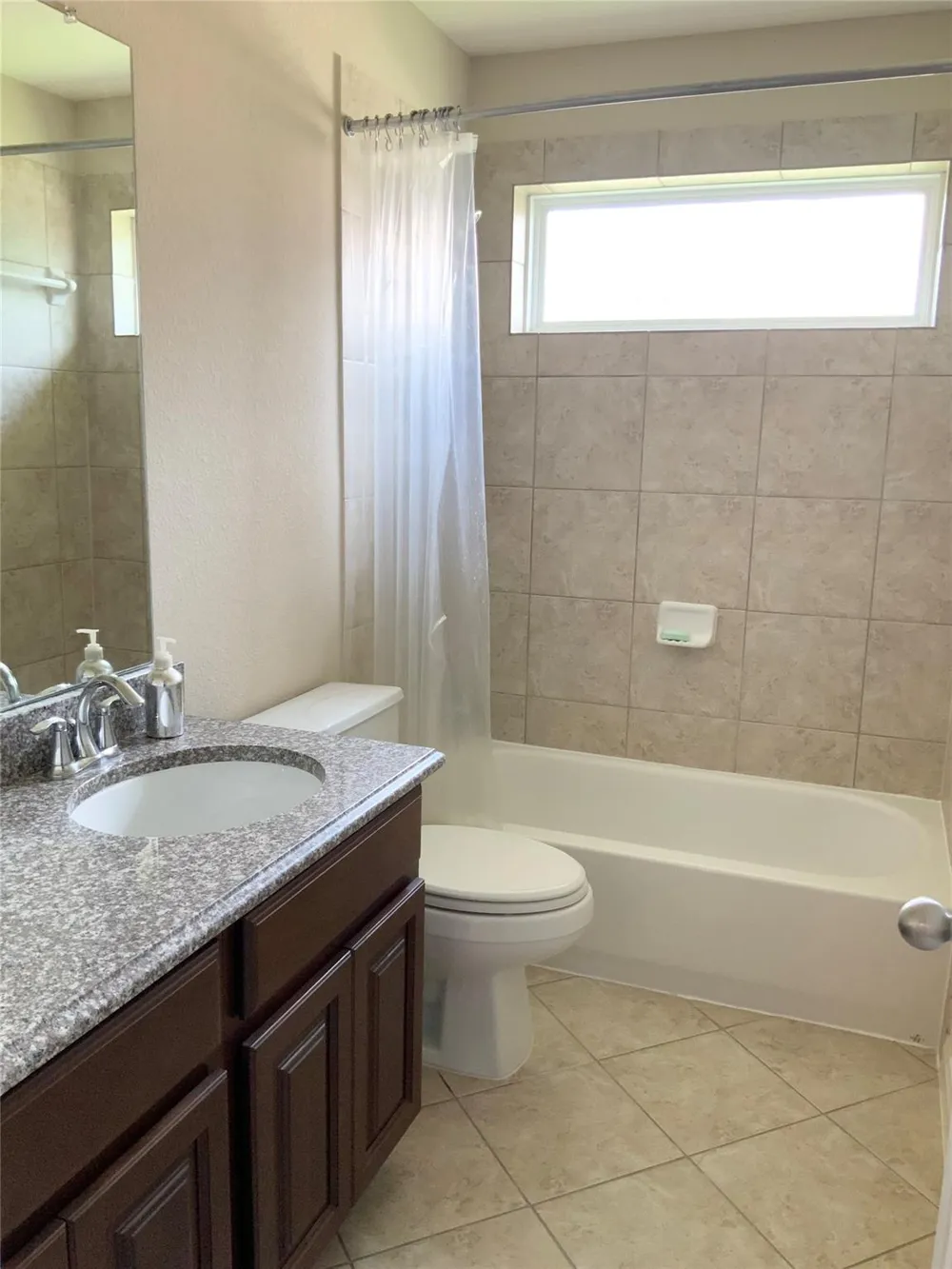 13606 Cotton Court Mont Belvieu, TX 77523