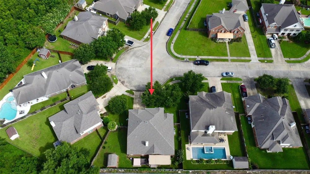 13606 Cotton Court Mont Belvieu, TX 77523