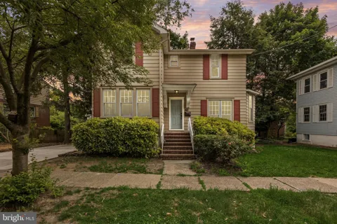40 MYRTLE AVENUE