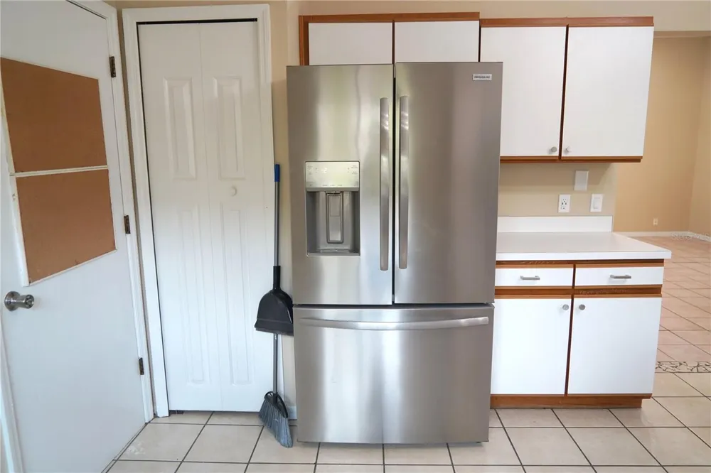 4304 BARRET AVENUE Plant City, FL 33566
