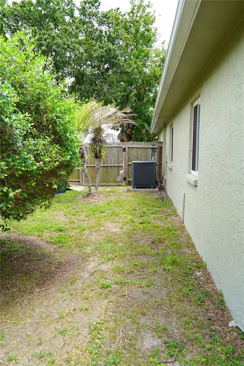 4304 BARRET AVENUE Plant City, FL 33566