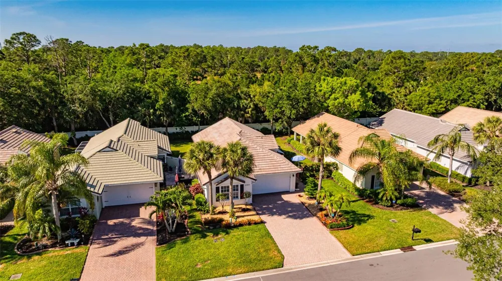 2305 SUMMERSWEET DRIVE Alva, FL 33920