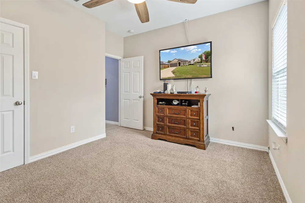 8112 Lakeshore Drive Kemp, TX 75143