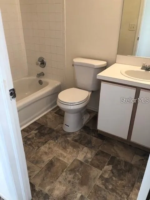 1735 FLUORSHIRE DRIVE Brandon, FL 33511