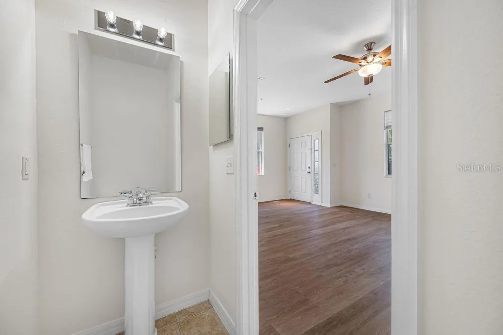 7125 102ND LANE Seminole, FL 33772