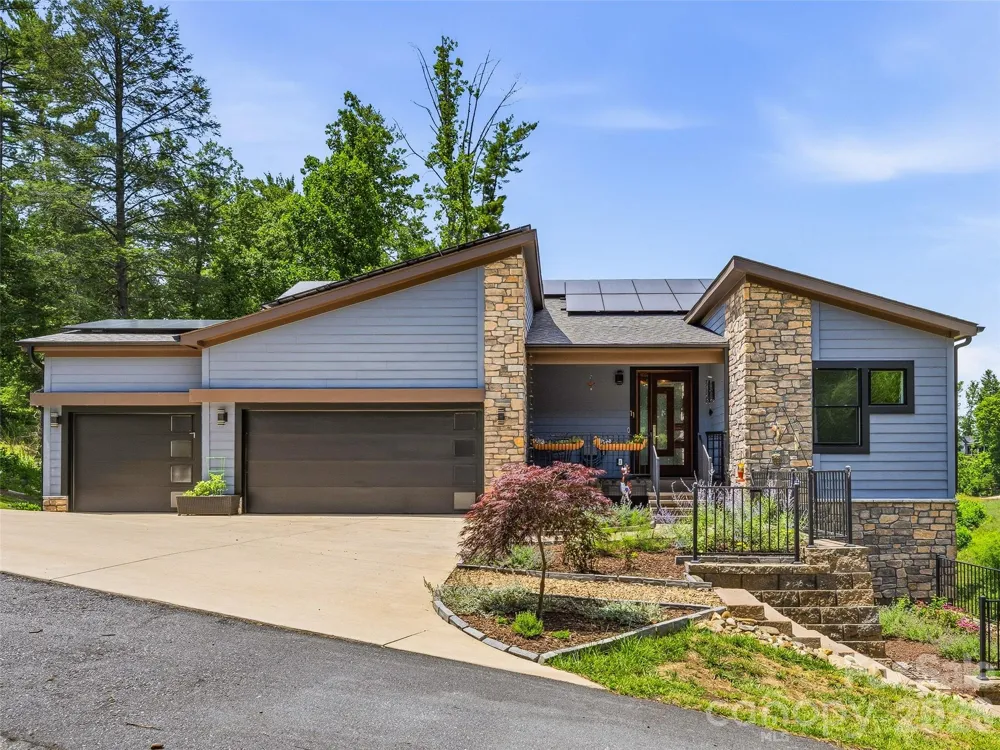 11 Timber Hill Drive Leicester, NC 28748