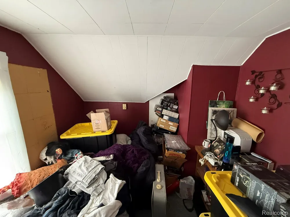 34535 Harroun Street Wayne City, MI 48184